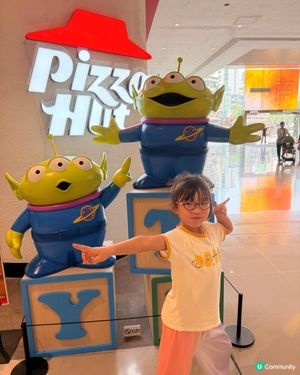 Pizza Hut x 反斗奇兵主題概念店🤩!!!
