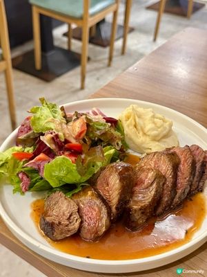 紅磡崇潔街超高性價比西餐 Cafe