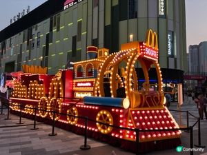 新年一定要去看花車