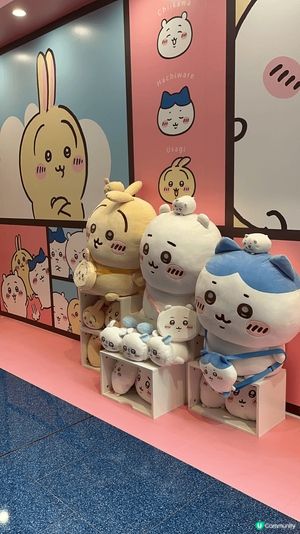 本來淨係諗住喺又一城行個圈，點知一見到中庭個巨型 Chiik