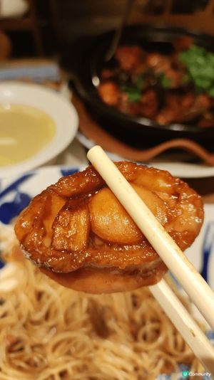 在炎熱的夏天，我同婆婆去品嚐「上海姥姥限定鮑魚鮮味二人套餐」
