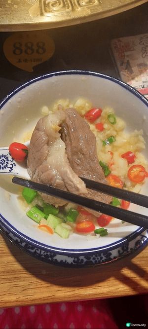 喺「大滾友」食火鍋，真係有種地道又豪邁嘅感覺 😍。湯底滾起