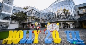 農曆新年梗係要去山頂度打卡啦！行過大運之餘，當然唔放過「MO