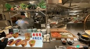 間餐廳係康得思酒店內（經朗豪坊天橋或者上海街穿過去都得，好方