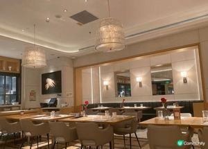 最近和朋友去了O‘eat Blossom & Pelican