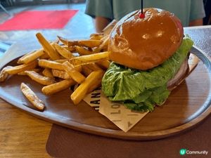 海之戀Feather & Bone 一間超有特色的西餐廳，超