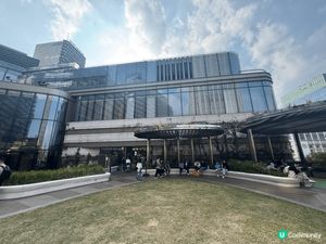 K11 MUSEA 是香港尖沙咀維港海濱嘅世界級文化零售地標