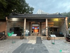 九龍寨城公園，極度還原舊時九龍城寨面貌，係全體香港人嘅集體回