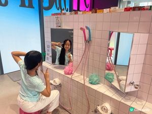 油街嘅左旋們浴場好值得去參觀，可以著住衫去嘅浴場，心型嘅大浴