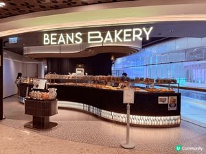 呢間Beans Bakery位於康城商場裏面，裝修新，環境舒