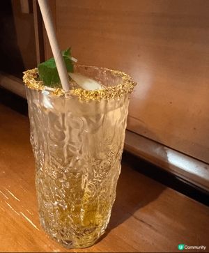 我十分推薦這間位於上環的手工意粉的餐廳，這是性價比高的人龍店