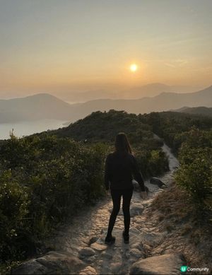 龍蝦灣景色真係好靚，行山路線又唔辛苦，沿途都有好靚既景色，睇