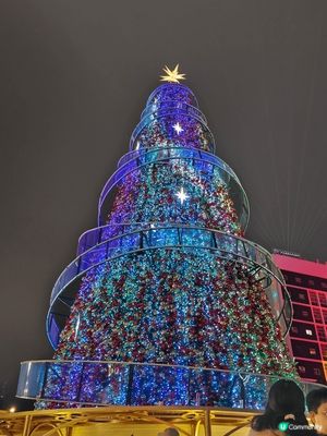 走進充滿歡樂的冬日小鎮．中環，皇后像廣場花園將化身成閃亮的聖