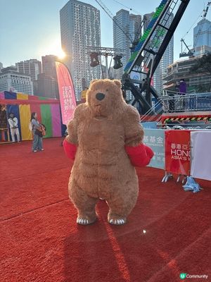 今年首次去一年一度嘅AIA嘉年華，好熱鬧，亦都係人生第一次去