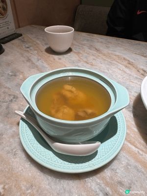 今次去咗樂天皇朝中菜餐廳，推介鮑魚炒飯，米飯粒粒分明，而且味