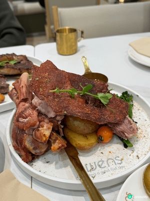 推介用心小店Cafe Owens，特別推介他們的甜品巴克斯蛋