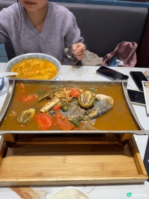 真係好好食。
烤魚唔使$100，一大條。
加30幾蚊就有3個