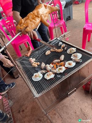 小朋友生日我地去咗白石燒烤🍖
嗰度有得燒乳豬🤡勁正
最緊