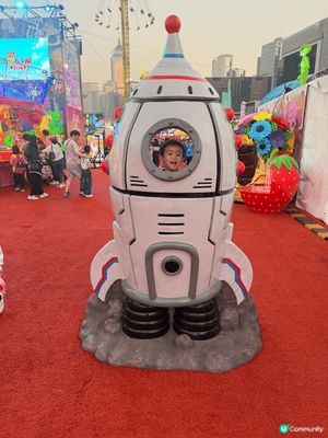 係AIA嘉年華瘋狂打卡拍照，是非常不錯的親子活動！
100