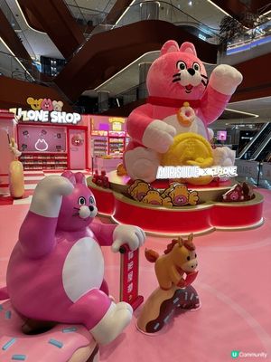 AIRSIDE的「ZIZONE招財貓士多」佈置首次登陸香港商