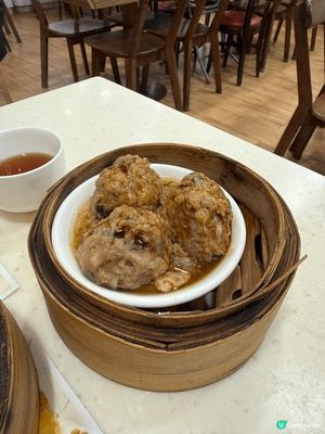 夜晚肚餓想食點心 去左 陳師傅自製點心專門店
呢間陳師傅 點