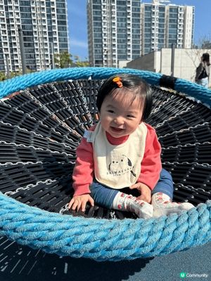 在九龍東帝苑酒店附近有一個好大好靚嘅公園，好適合一家人和小朋