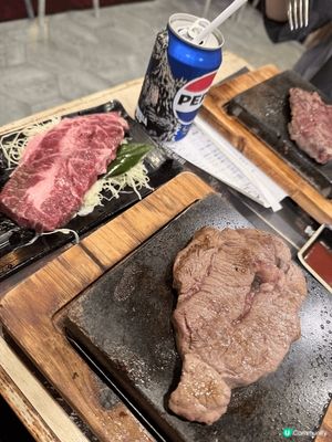 中環兩間必食餐廳推介
第一間滿滿食堂，200g頂級牛肩扒，肉
