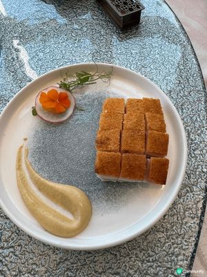 今次去咗中環IFC國金軒食晏，餐廳走高端典雅路線，環境舒適。