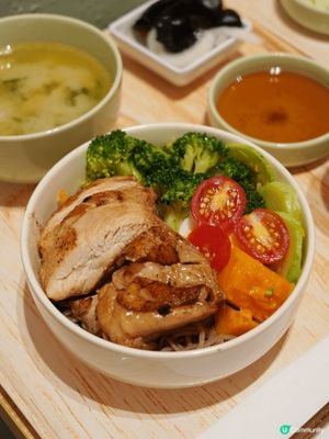 想食得健康又好味，Poke bowl就係好選擇👍🏻選擇組