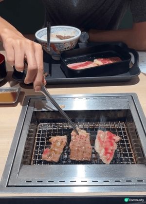 📌餐廳：燒肉時刻🥩

🔹菜單選擇
餐廳提供多種燒肉套餐