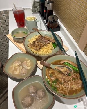 怪獸大廈牛腩麵專門店🤤