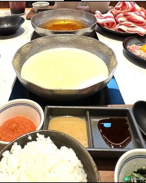 雞白湯明太子湯底嘅一人一鍋