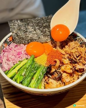 🍜 冠軍級大師坐鎮!中環｢立体派｣推限定新品:炙燒牛腸拌麵