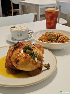 必試午餐的香草烤三黃雞