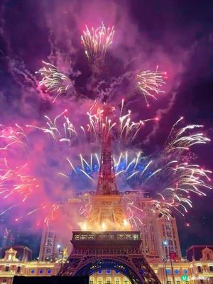 🗼 澳門巴黎鐵塔下浪漫倒數之旅