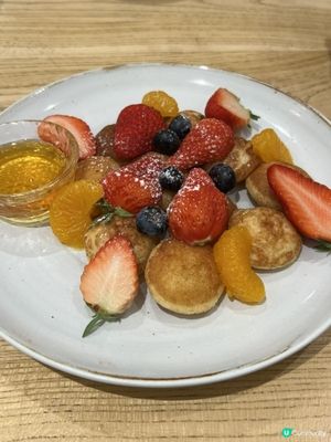 雜莓蜜糖熱香餅 🥞 柑橘朱古力夢幻蛋糕卷 🍰