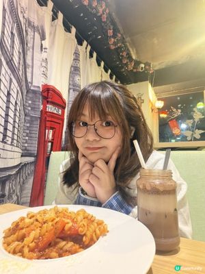 《旺角隱世小店｜一腳踢老闆的人情味美食 |AnyMomentCafe》