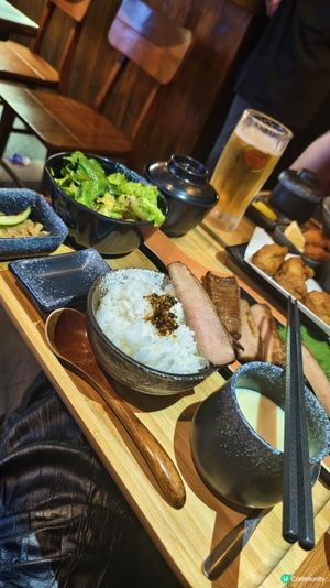 【牛舌愛好者 の 炭燒極上牛舌 】