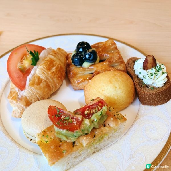 Afternoon tea set is ready！