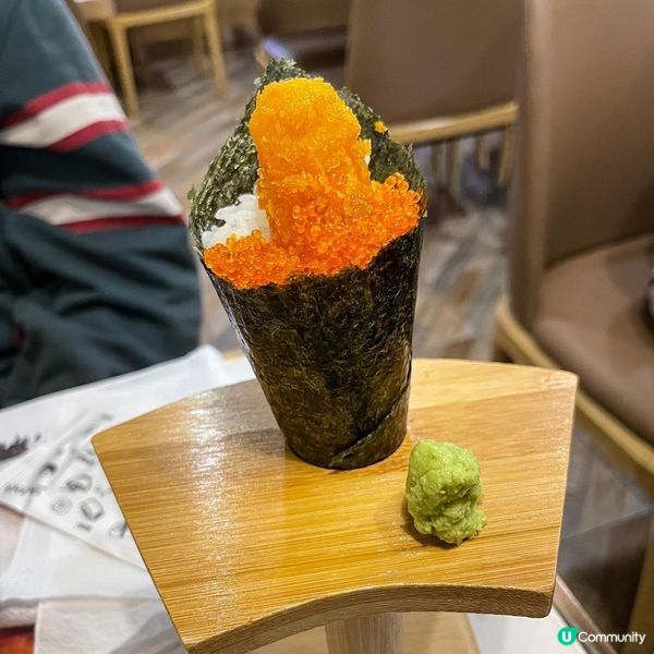 聽聞新蒲崗開左間高質嘅日本餐廳，主打刺身生蠔同埋海膽❤️所以...