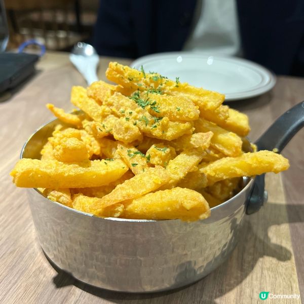 超超超級好食的咸蛋黃薯條！每條都好足咸蛋黃架，熱辣辣 脆卜卜...