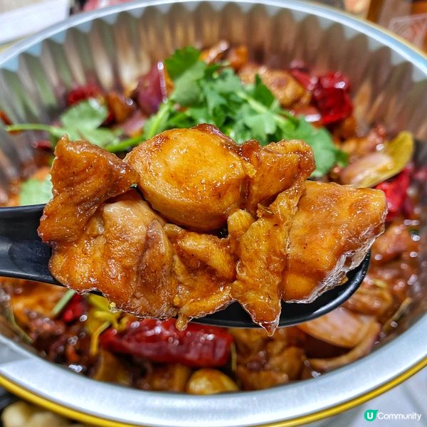 晚市禁堂食仲有外賣幫緊你，人和月雞煲火鍋推出多款套餐，等大家...