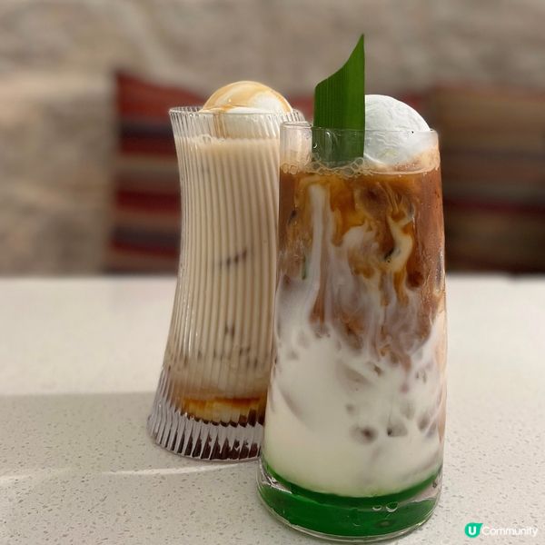 週末黎到九龍城呢間前身為舊式五金舖演變為嘅cafe～🤩 ca...