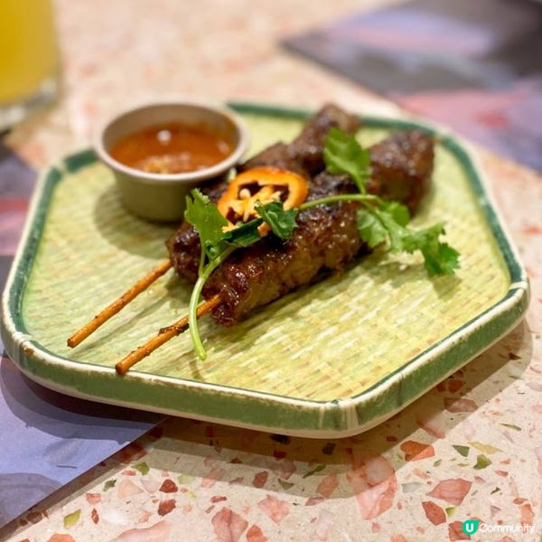 我覺得做朋友真是很講緣份，兩脅插刀的、過橋片板的、取著數的、...