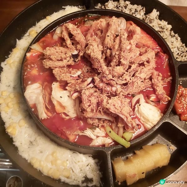 Outdark (飛達商業中心)是位於旺角一間很受人喜歡的韓...