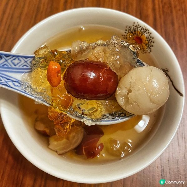 星期日瞓醒有一刻心情好，就浸定啲材料夜晚煲糖水食💕好長嘅名：...