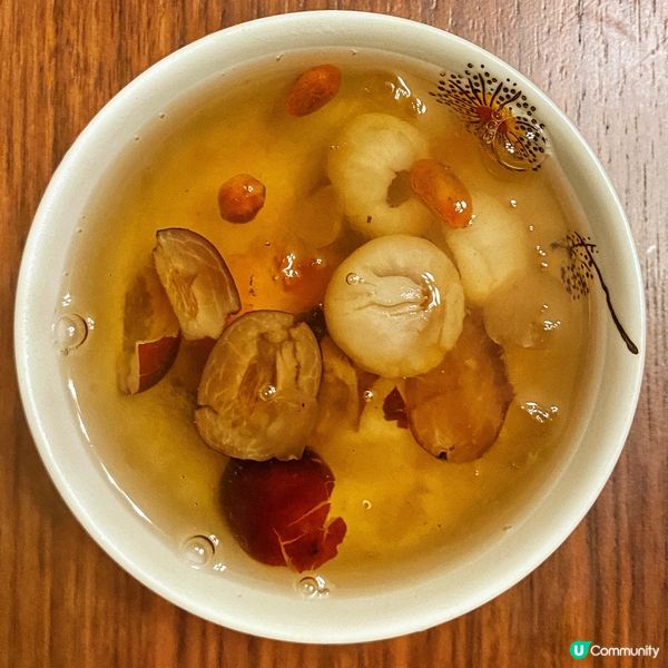 星期日瞓醒有一刻心情好，就浸定啲材料夜晚煲糖水食💕好長嘅名：...