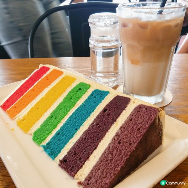 彩虹蛋糕@I am Cafe
