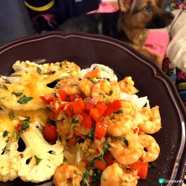 《晚餐 之 惹味椰菜花扒配大蝦沙律》