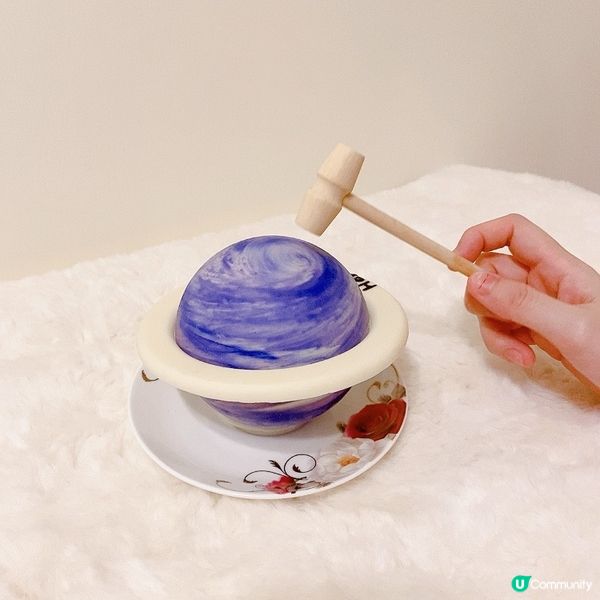 雖然成日見人食星球蛋糕，但其實我係第一次食😂就黎週年紀念加老...